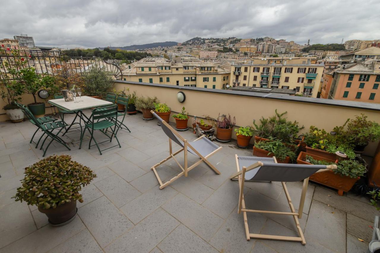 Altido Apt For 3 With Rooftop Balcony And Lovely Cityview Genoa Exterior photo